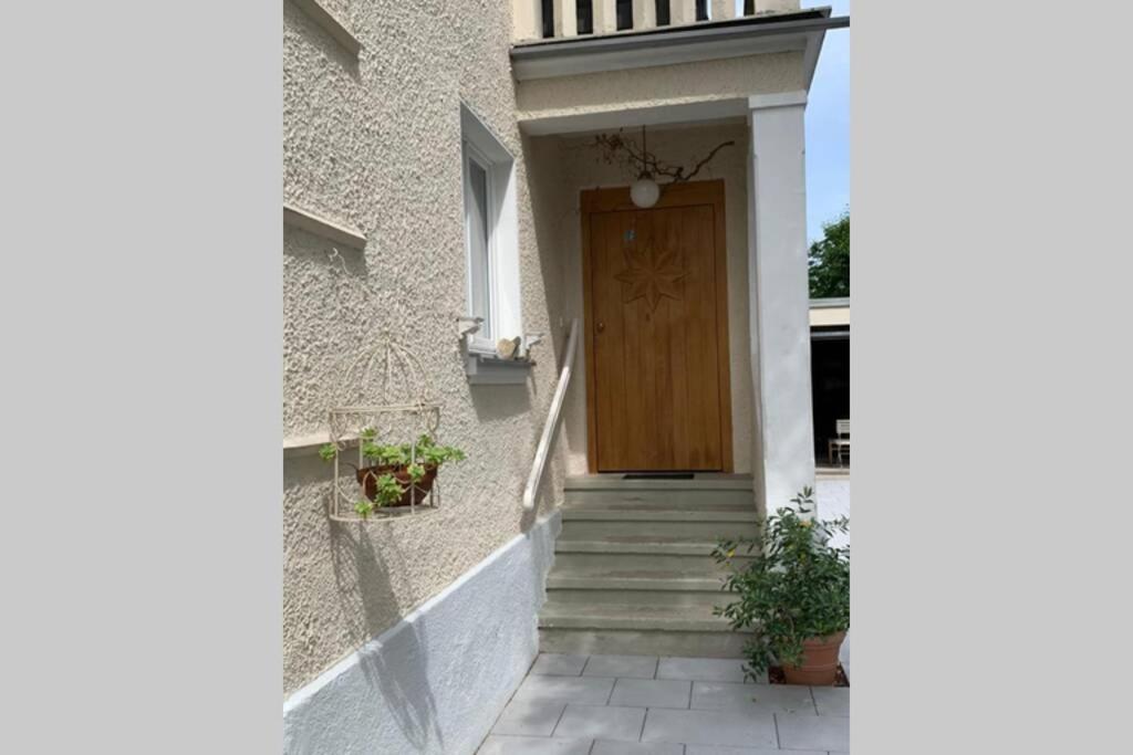 2-zimmer-apartment In Apartment Munich